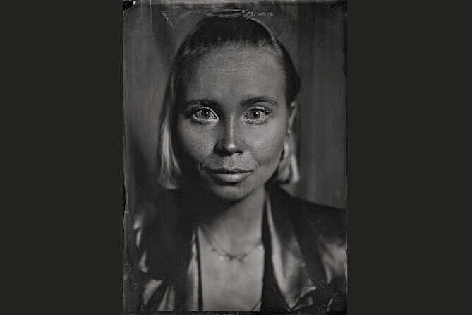 19th Century metal portrait an unique experience Porto-Portugal - The 90-Minute Flow: What Happens During Your Session