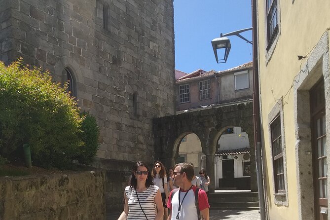 3 Hour Porto Essential Private Tour - Livraria Lello outside: see the appeal, decide on your own