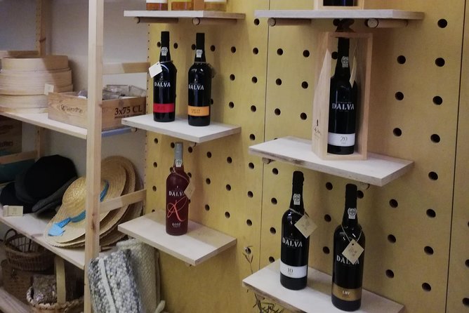3 table wines & 5 Port wines + Tapas - Price and value: what $78.60 buys you in Porto and Gaia