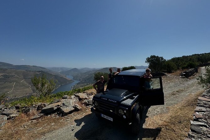 4x4 Adventure in Douro: Wine Tasting, Boat Trip and Lunch - Pinhão boat trip: an hour on the Douro River
