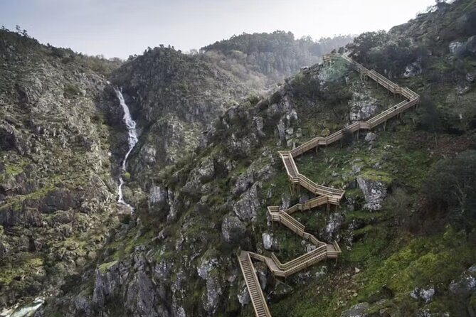 Adventure Paiva Passages: Suspension Bridge and Picnic | Porto - Pickup from Porto: how logistics affect your day