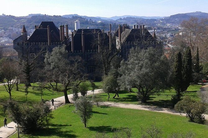 Barcelos, Braga & Guimarães Tour - Who should book this Barcelos, Braga & Guimarães tour