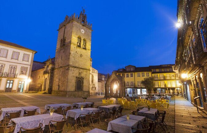 Barcelos, Braga & Guimarães Tour - Pickup, private size, and the rhythm of a 9:00 start