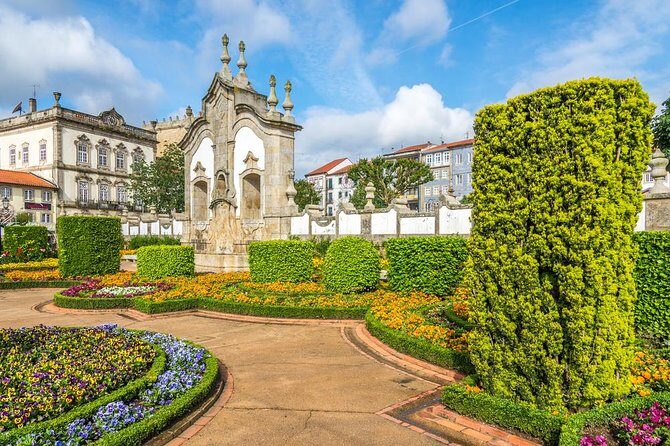 Barcelos: Half Day Private Tour from Porto - Entering Barcelos over the River Cávado: popular Minho art and a town with deep roots