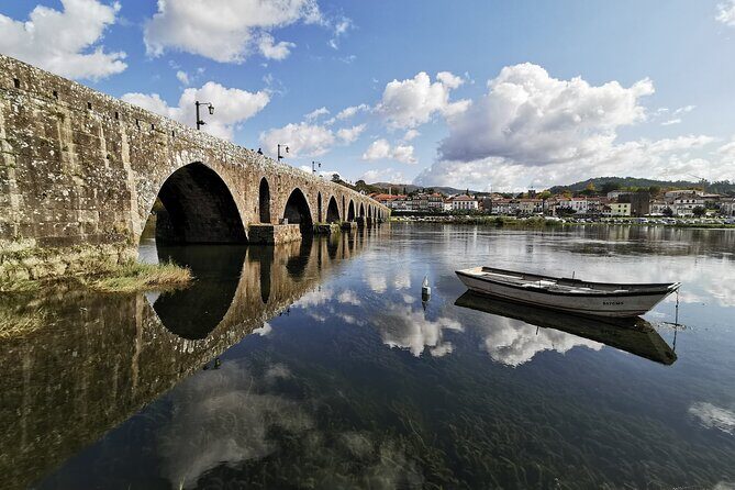 Barcelos, Ponte de Lima & Viana Private Tour (All Inclusive) - Viana do Castelo’s historic centre: alleys, fortress logic, and tiles