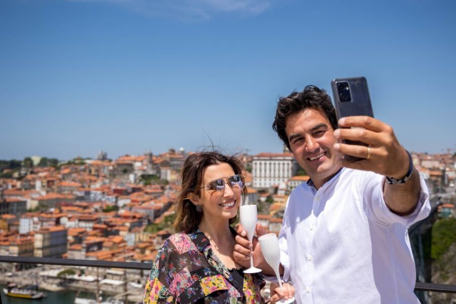 Best views to Porto from Gaia. VW Kombi tour with cocktail - Duration and logistics: why 2 hours can be a sweet spot