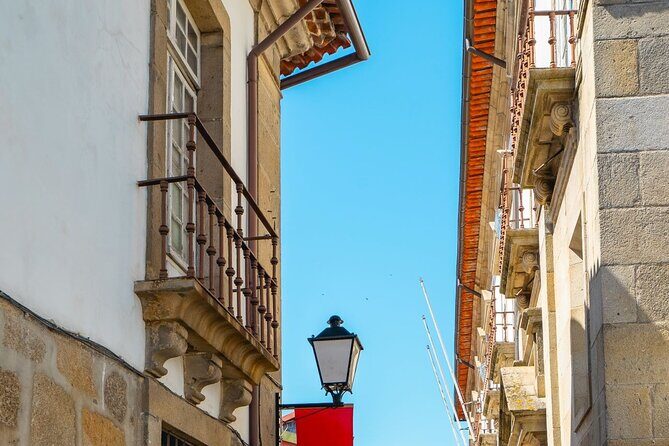 Braga/Guimarães: 1 Day with Lunch + farm and wine tasting - Cabeceiras de Basto and Quinta de Vinhos Verdes: Vineyards, House Museum, and a Full Tasting