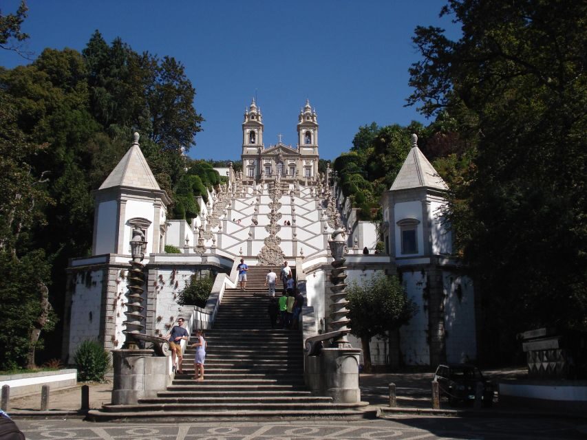 Braga: Small-Group Half-Day Tour with Bom Jesus - The 573-step descent: plan your pace and shoes