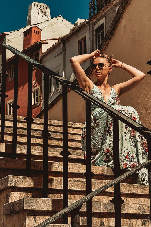 Coimbra Gardens: A Walking Photography Experience - Manga Cloister: Ivy, Stone, and Comfortable Poses