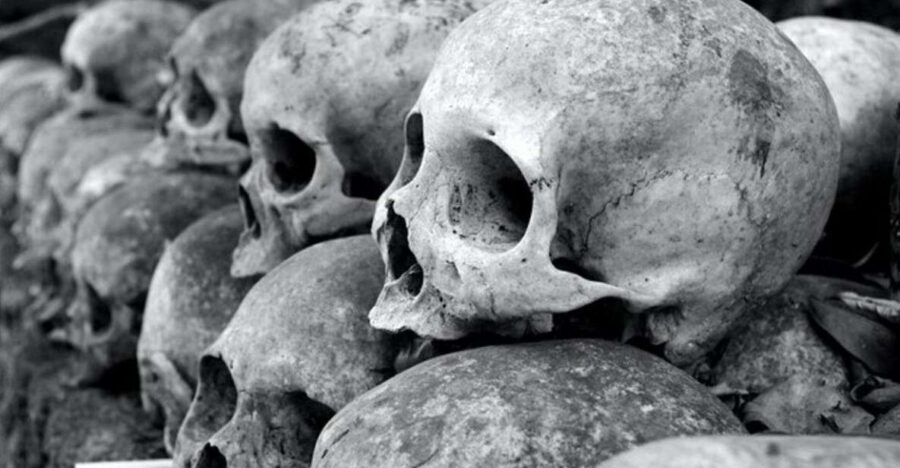 Crimes & Mysteries - Clérigos Church and the City Prison: Punishment With a Price Tag