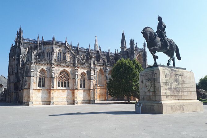 DayTrip Porto to Lisboa (optional visit to Aveiro_Coimbra_Fátima) Since 400eur - Aveiro in one focused hour: canals, moliceiro boats, and ovos moles