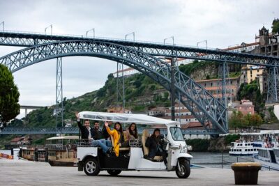 Discover Porto's Highlights on a 2-Hour Private Electric Tuk Tuk - Meeting at Alexandre Herculano and cruising your way back