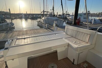Douro Tour on a Private Yacht in Porto - Ribeira de Gaia and Ribeira do Porto: UNESCO viewpoints without the walking