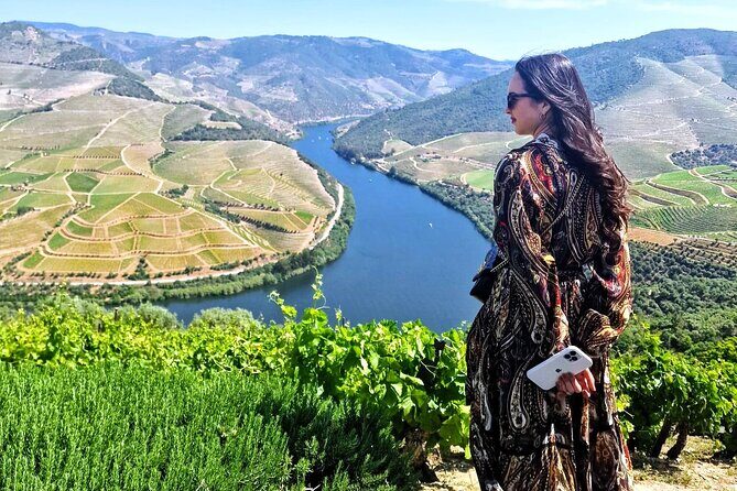 Douro Valley-Expert Guide-Boat-Lunch-Tastings-Offer wine bottle - How This 9-Hour Douro Day Actually Flows From Porto