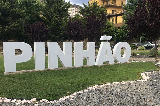 Douro Valley in off road - Private Tour - Pinhão: where the Douro story becomes a village stroll