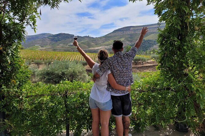 Douro Valley private day tour from Porto - Peso da Régua: a short city pause and the Douro crossing moment