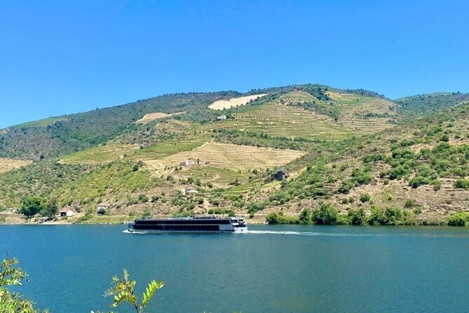 Douro Valley Private Tour: 2 Farms, Lunch & Boat Trip - The Drive to the Douro Valley: Views Plus Local Customs