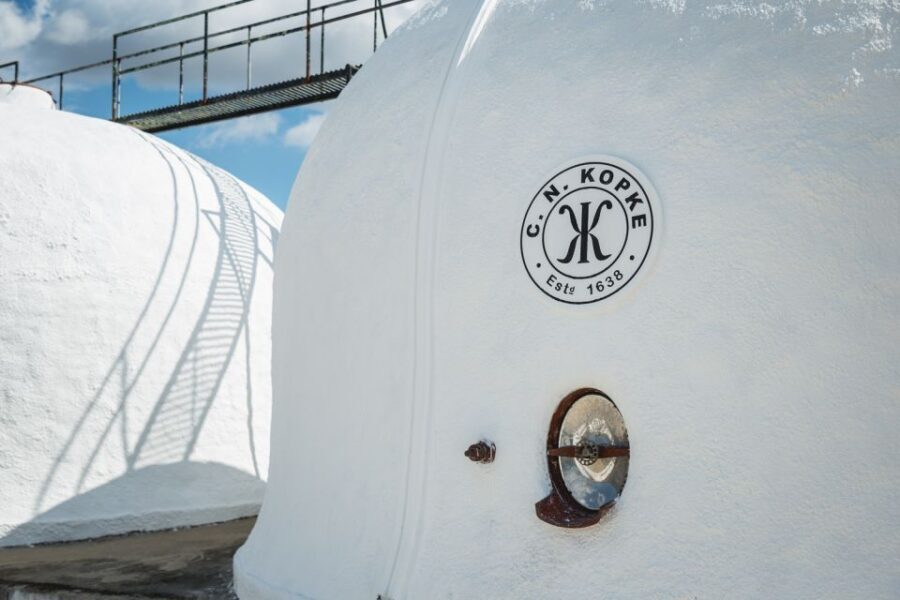 Douro Valley: Quinta de S. Luiz Winery Tour and Tasting - Inside the Quinta: Rumilã vineyard, the Alambic house, and Santa Quitéria
