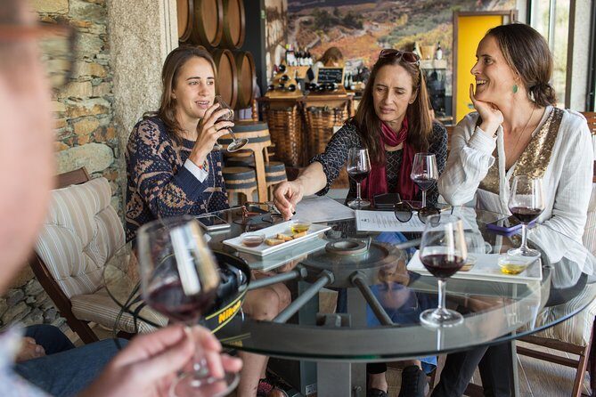 Douro Valley Small-Group Tour with Wine Tasting, Lunch and Boat - Pinhão Free Time: Tile Murals and a Quick Village Reset