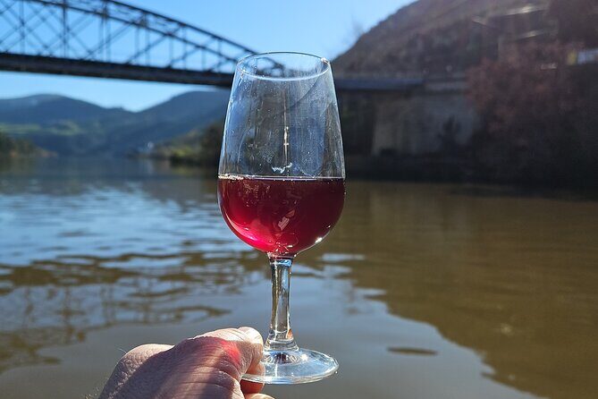 Douro Valley Tour with Train and Vinho Verde - A Douro Day That Uses Train + Boat Instead of Just Roads
