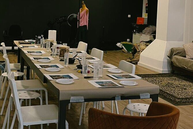 Downtown Porto Acrylic Painting Workshop for Groups or Individual - The Downtown Connection: Porto and Avenida dos Aliados as Your Backdrop