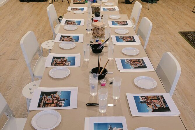 Downtown Porto Acrylic Painting Workshop for Groups or Individual - The 21x30 cm Canvas: Why the Size Makes Finishing Feel Real