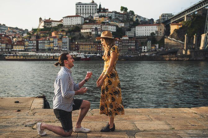 Eternalizing your trip - Dom Luís I Bridge: the double-deck postcard moment