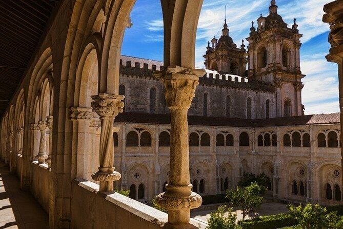 Fátima, Batalha, Alcobaça and Nazaré Private Tour - A private day from Coimbra: the 8:30 am rhythm