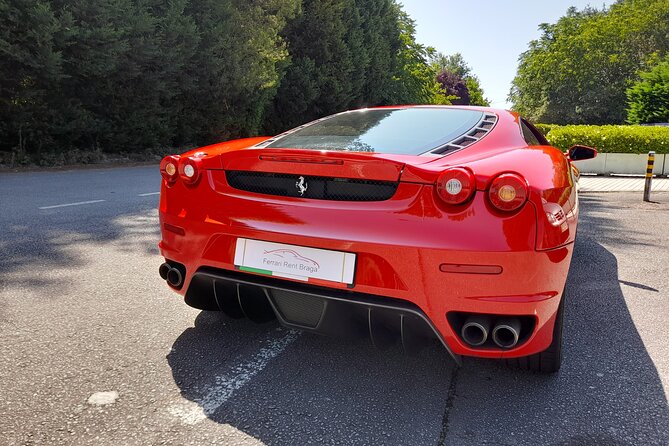 Ferrari driving experience on motorway in Braga - On the Braga expressway: speed, traffic, and what to expect