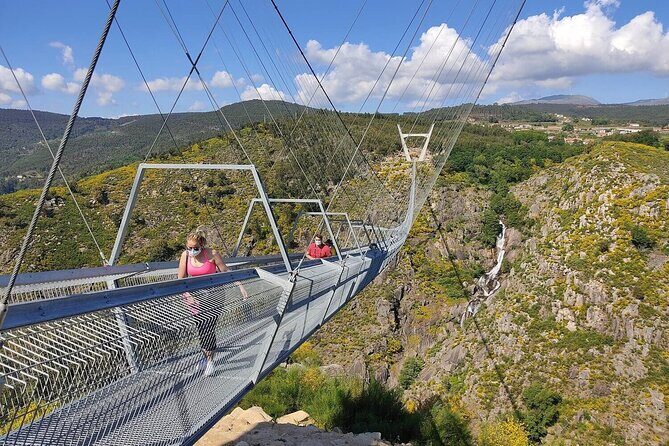 From Porto: Aveiro, Paiva Walkways, Suspension Bridge and Lunch - The Arouca lunch break: where the tour slows down