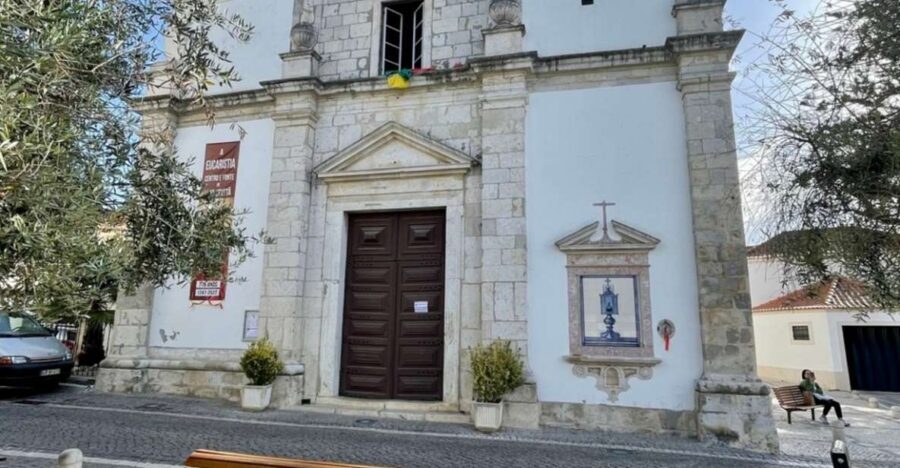 From Porto: Fatima and Miracle of Santarem Private Day Tour - Chapel of Apparitions and Azinheira Grande: The Most Specific Stops