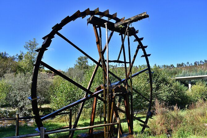 From the Schist Villages of Lousã to the Mills of Penacova - Stop 5: Moinhos de Gavinhos, another windmill cluster to compare and contrast