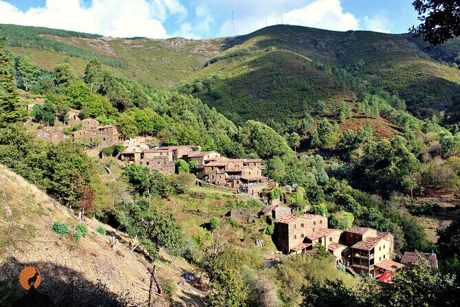 From the Schist Villages of Lousã to the Mills of Penacova - Guides, tone, and why the day feels easy