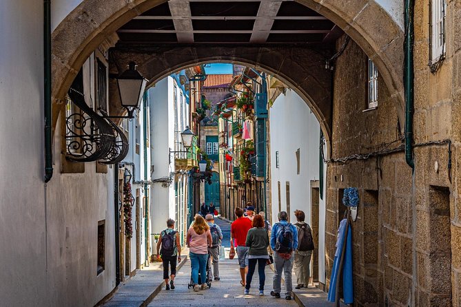 Guimarães: Half Day Private Tour from Porto - Price and value: is $154.88 per person worth it?