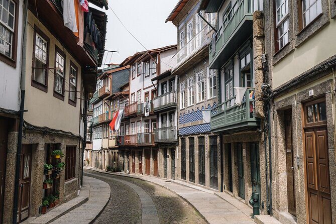 Guimarães Old Town Private Walking Tour - Why private beats group tours in Guimarães Old Town