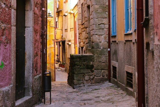 Half Day Private Tour in TukTuk Porto Jewish Heritage - A 3.5-hour private tuk-tuk route through Porto’s Jewish roots