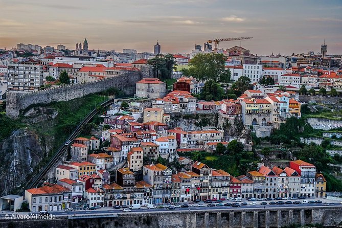 Jewish Tour Porto - Following the first Jewish quarter with a guide’s street-level storytelling