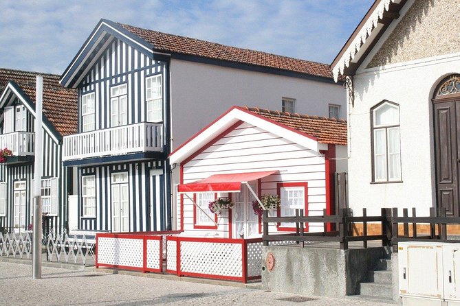 Leave Porto and go walk along the Passadiços do Paiva, Arouca - Largo Actor Dias return: plan your evening buffer