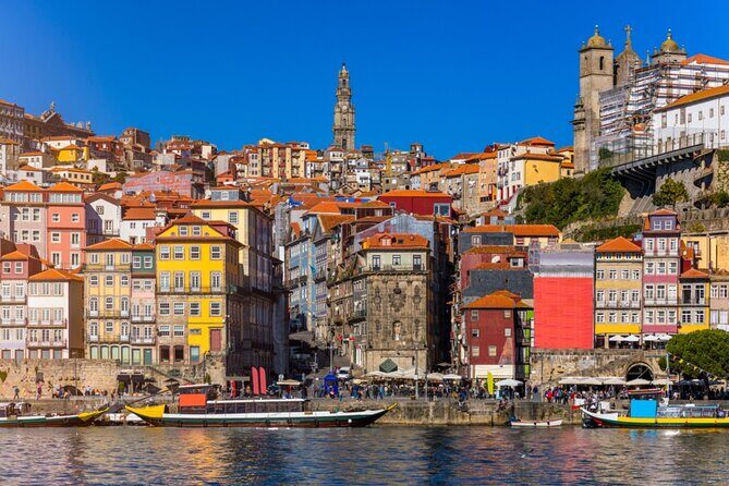 Love in Porto: Self-Guided Romantic Puzzle Walk - Parque das Virtudes: where the game feeds your sunset plans