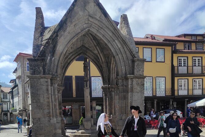 Medieval Guimarães- by Dusk or Day time -from Porto or Braga - Guimarães and the medieval Portugal story you can walk