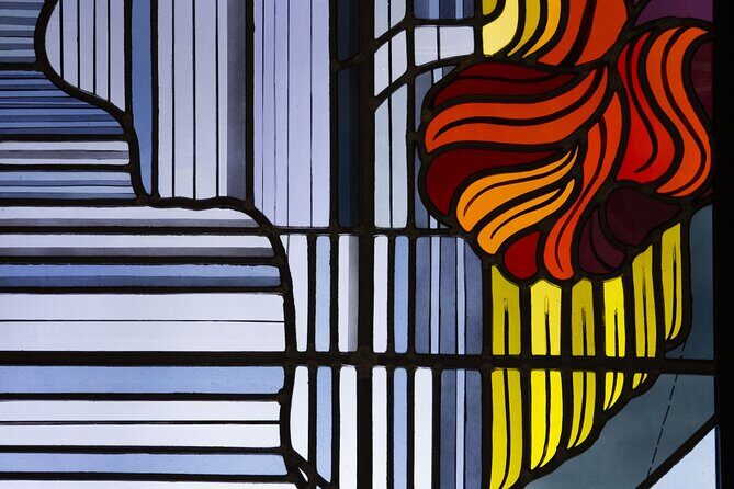 Museu do Vitral Entry Ticket with Wine Tasting - When to go in Porto: timing and how it fits your day