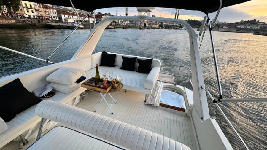 Passeio de barco rio douro inesquecível - Setting off from Marina do Freixo: what the start feels like