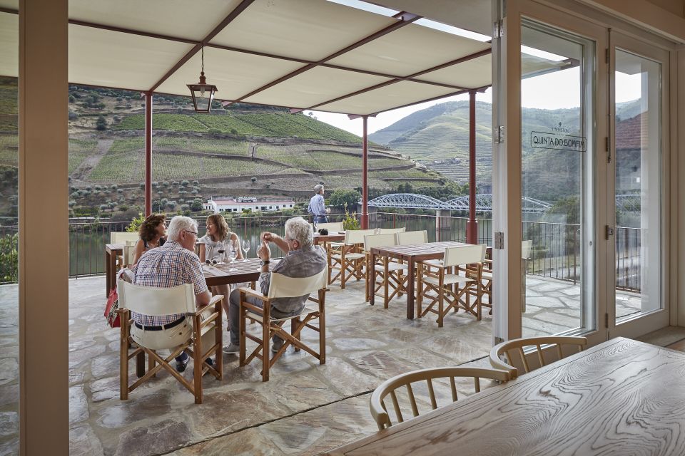 Pinhão: Quinta do Bomfim Visit and Tasting - Guides make the difference: clear explanations and good energy