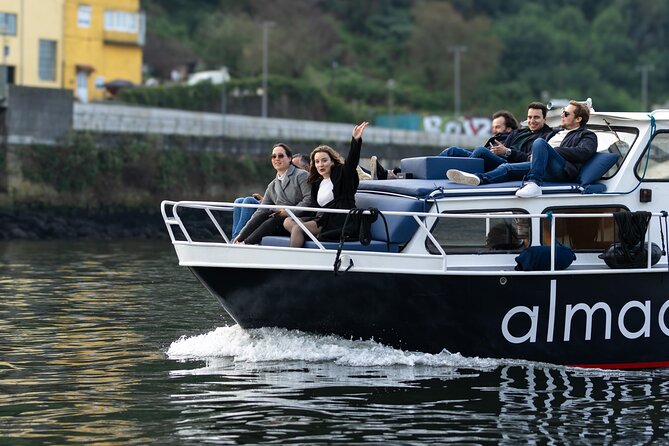 Port : Douro Cruise, 6 Bridges & 4 Port Wines (Max 7) - Starting at Marina da Afurada: where Porto feels traditional