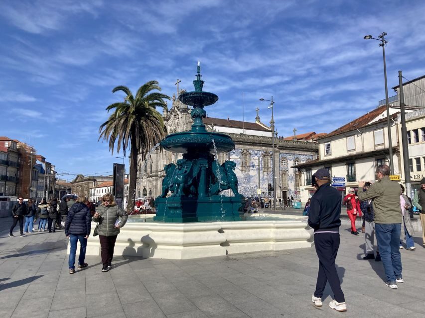 Port wine & wine walking tour with culture - max 8 pax - From Trindade to Gaia: the walk that ties Port to everyday Porto