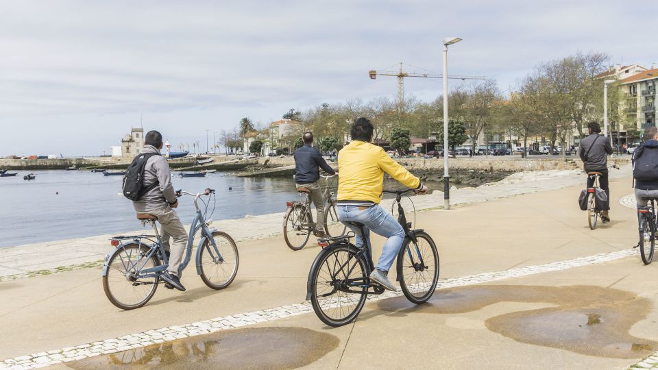 Porto: 3-Hour Bike Tour - Passing by the museums you will want to plan next