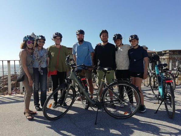 Porto: 3-Hour Old Town & Riverside Bike Tour - Guided Experience - Ribeira and Miragaia: UNESCO old town on wheels, not sidewalks