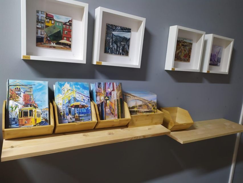 Porto: Acrylic and Oil Painting Class with a Local Artist - Using brushes and an easel without fighting your tools