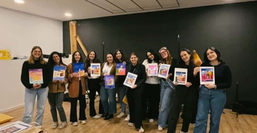 Porto: Acrylic Painting Workshop for Groups - Antero Quental - Price and value: what $44 buys you in real terms