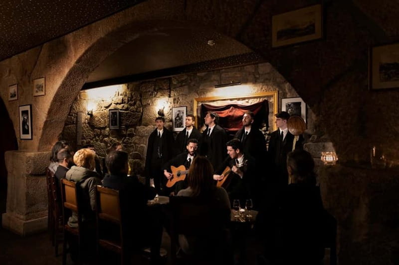 Porto: An Intimate Fado Show in a Historical Tavern - The Show Format: Two Sets, Two Ensembles, One Hour of Fado